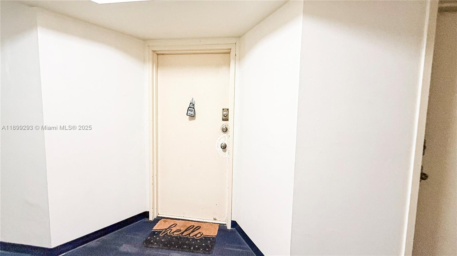 1351 NE Miami Gardens Dr # 1423E, Miami FL 33179