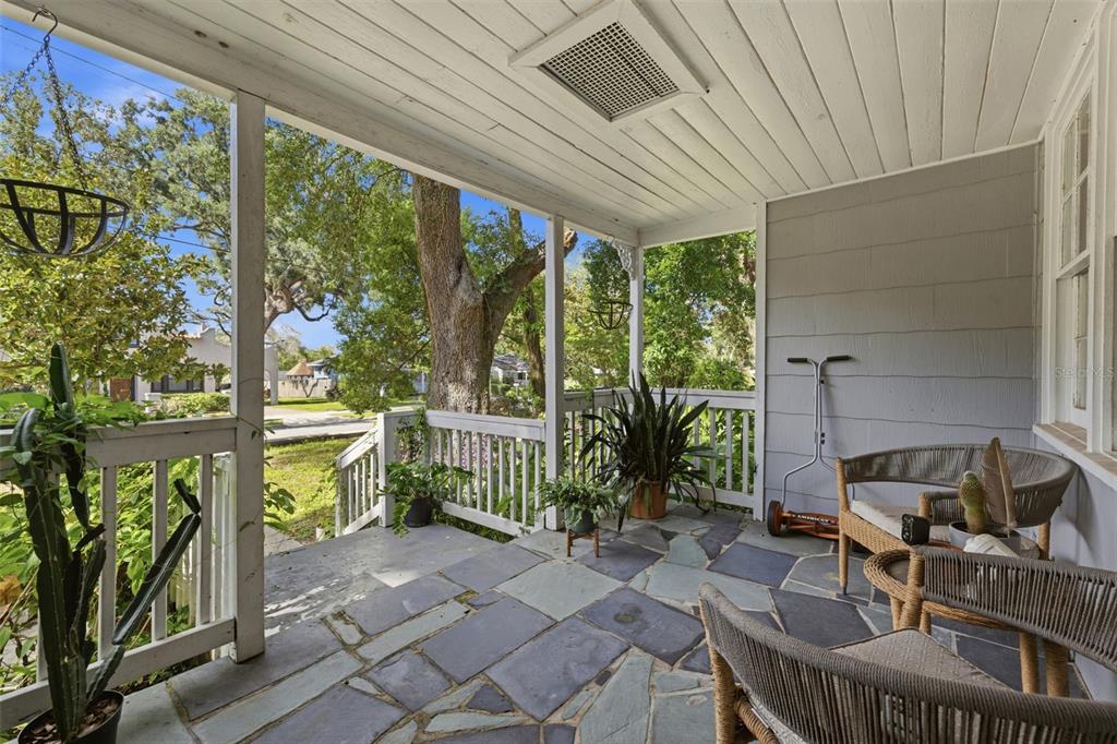 1209 E CRENSHAW STREET, TAMPA, FL — photo 4 of 25