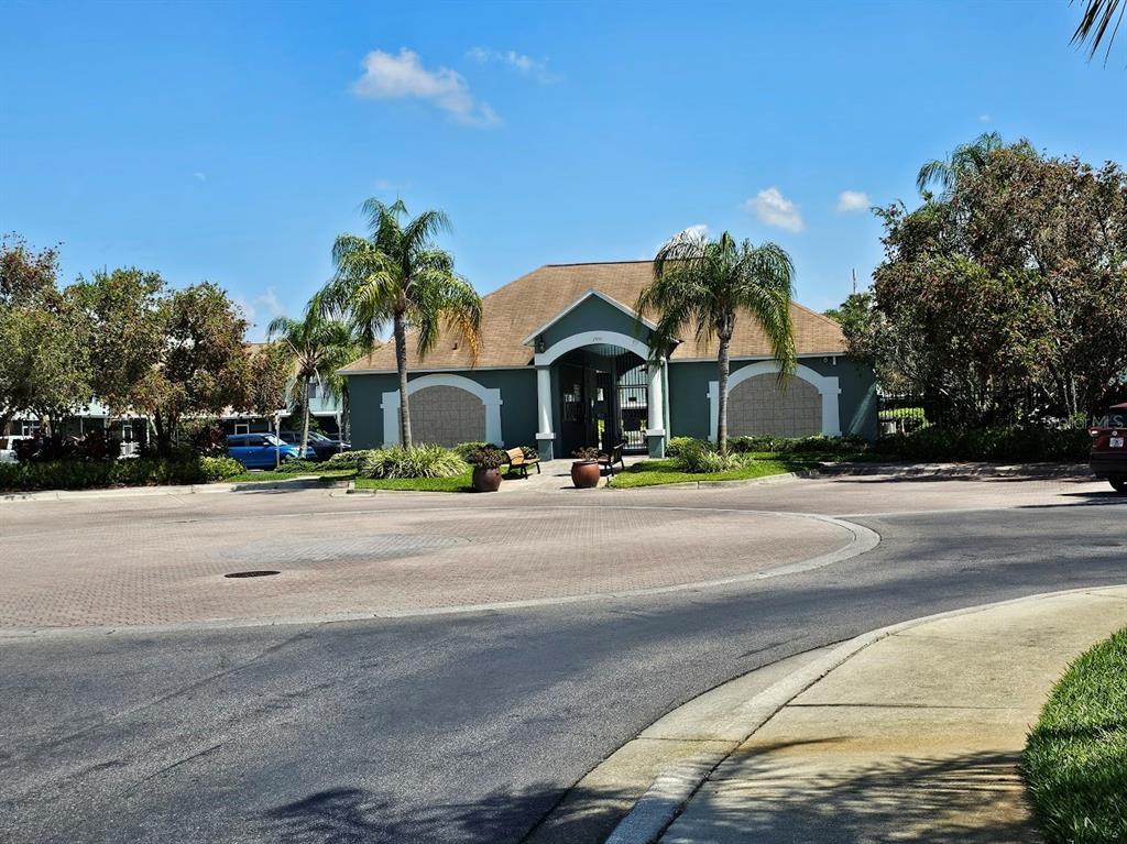 2053 FLUORSHIRE DRIVE, BRANDON, FL — photo 4 of 24