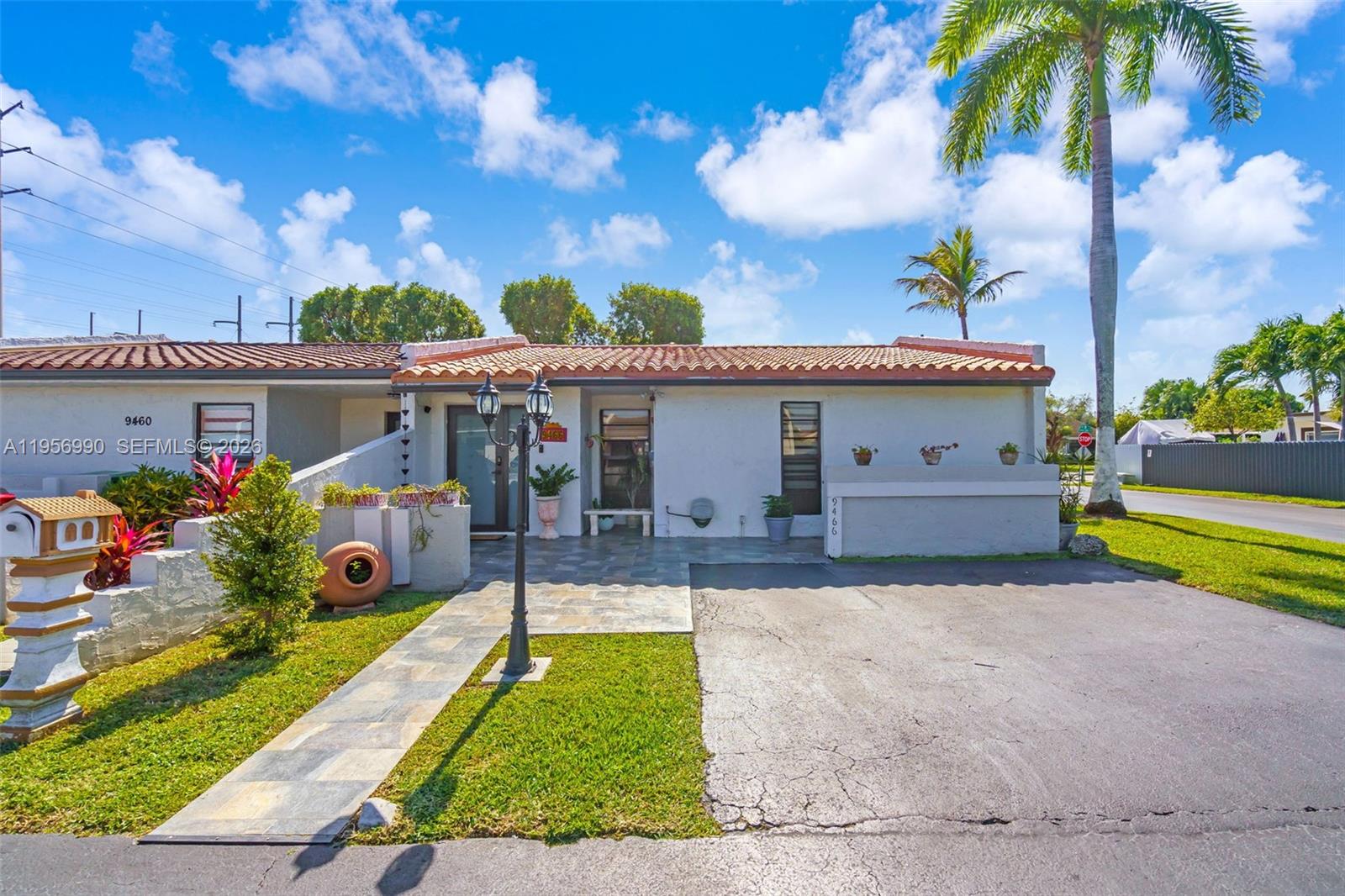 9466 SW 6th Ln, Miami FL 33174