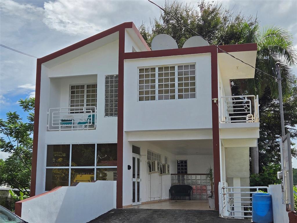 5 CALLE MARIANO QUINONES PUEBLO WARD