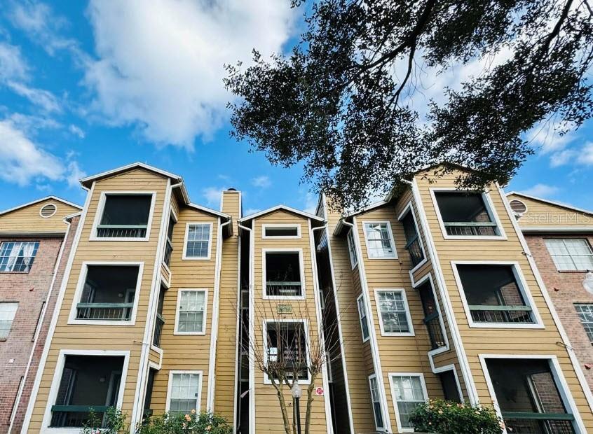 4301 LIZSHIRE LANE UNIT 306