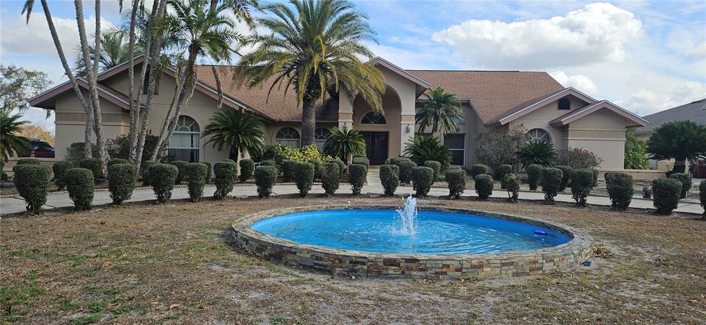 2714 PINE CLUB DRIVE