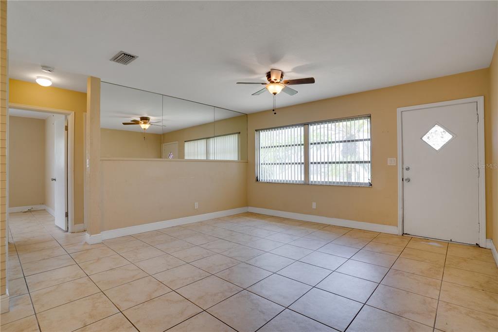 12535 79TH AVENUE, SEMINOLE, FL — photo 4 of 30