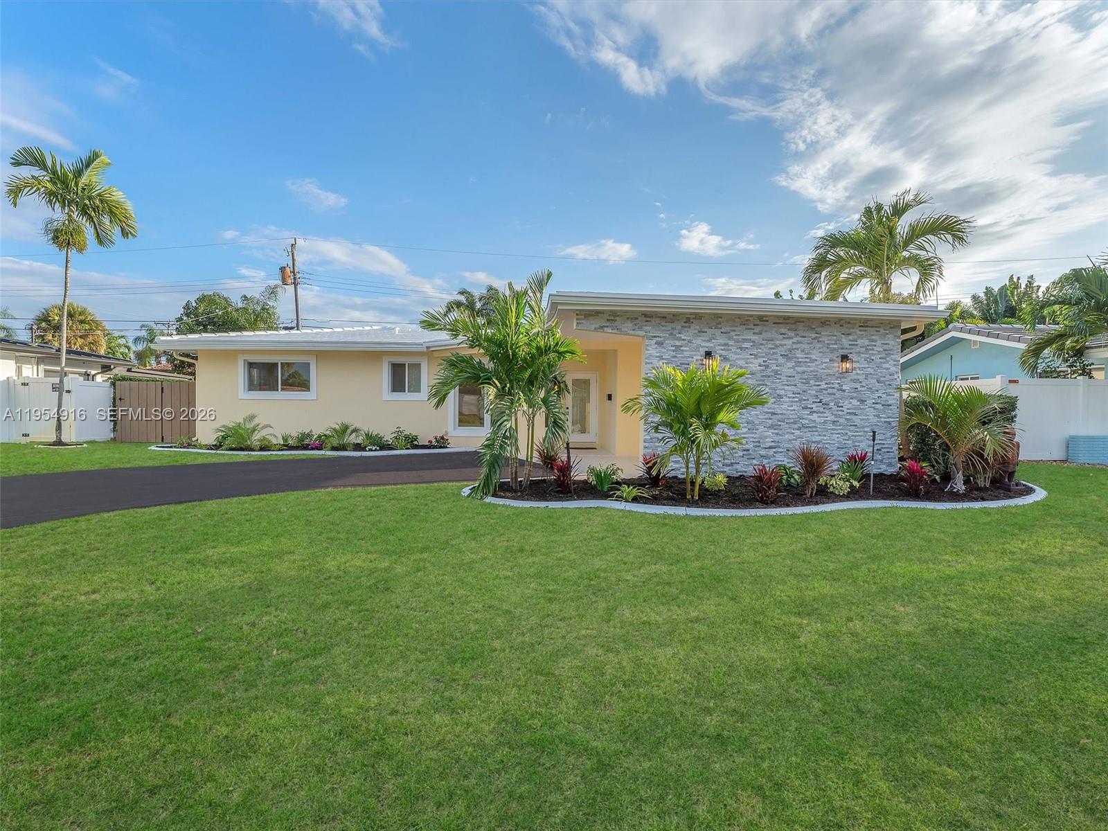 2144 NE 61st Ct, Fort Lauderdale FL 33308