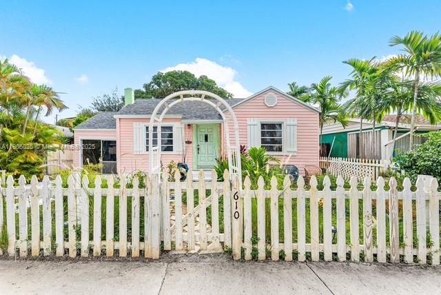 610 S N Street, Lake Worth FL 33460
