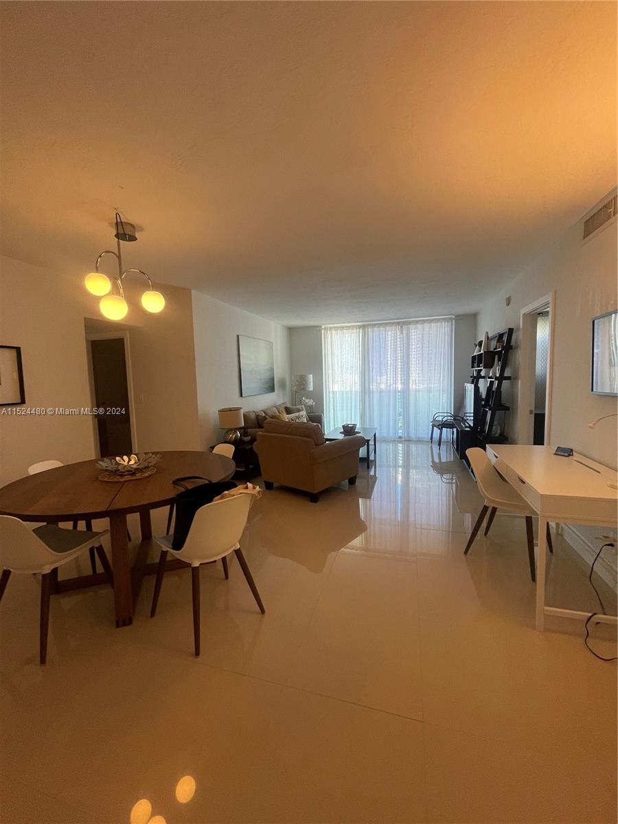 3801 S OCEAN DR # 15V, Hollywood FL 33019