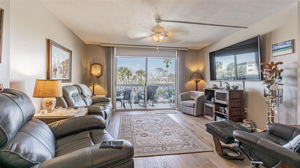 7 ELGIN PLACE UNIT 301, DUNEDIN, FL — photo 4 of 30