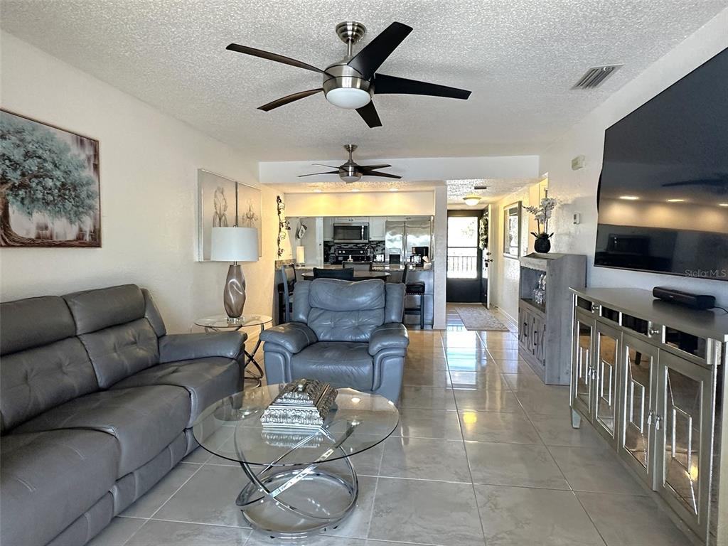 4000 OAKVIEW DRIVE UNIT L8, PUNTA GORDA, FL — photo 2 of 30