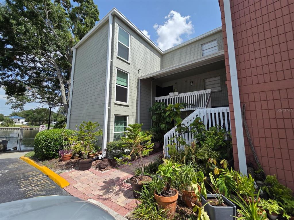 2424 W TAMPA BAY BOULEVARD UNIT I103