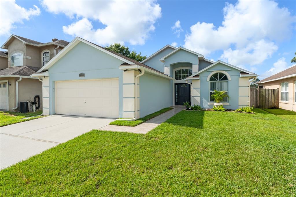 7952 OAKSTONE COURT