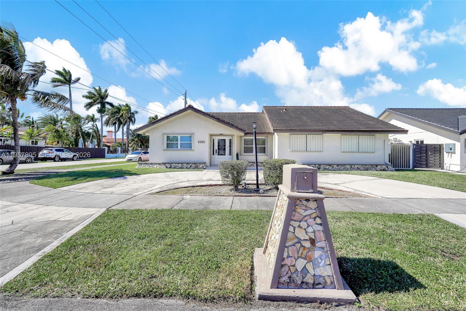 1992 SW 139th Ct, Miami FL 33175