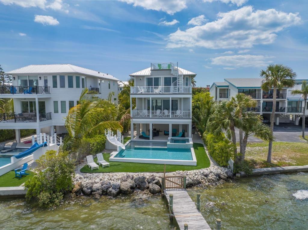 112 11TH STREET S, BRADENTON BEACH, FL — photo 3 of 30