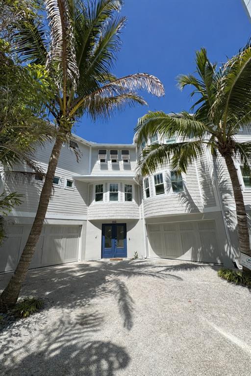 112 11TH STREET S, BRADENTON BEACH, FL — photo 4 of 30