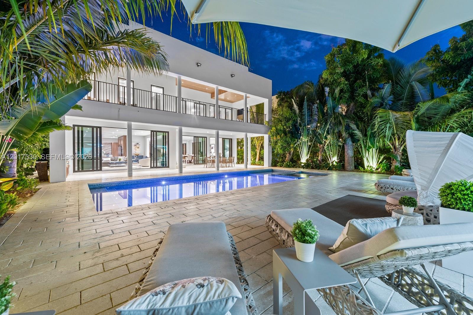 3734 Chase Ave, Miami Beach FL 33140