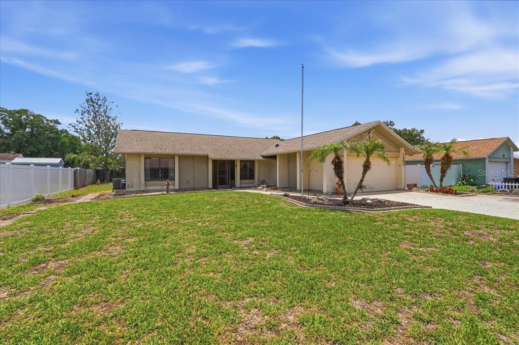 1203 W REDBUD STREET