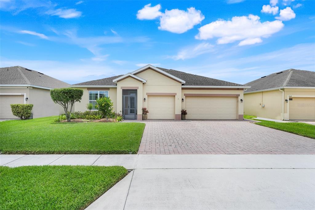 3504 CAYUGAS LOOP