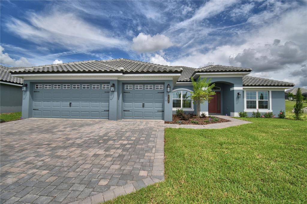 4300 JULIANA LAKE DRIVE