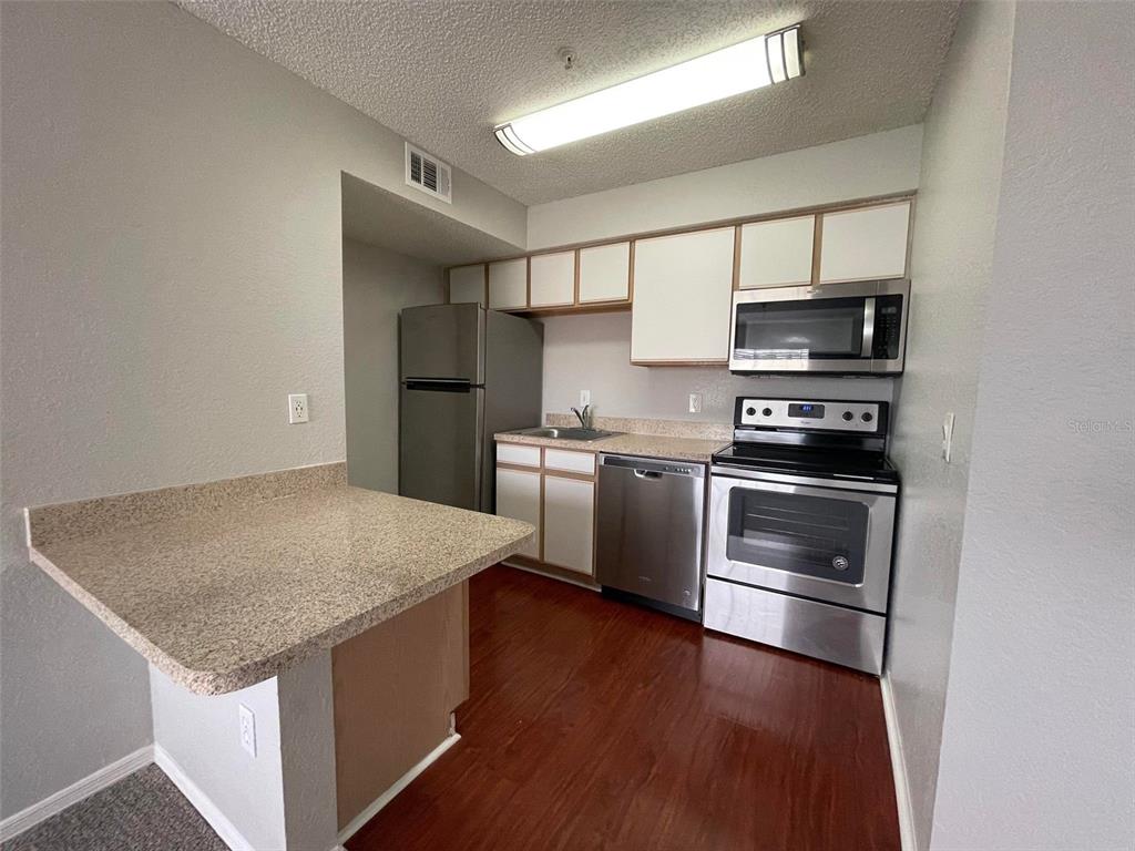 2206 ANTIGUA PLACE UNIT 1037