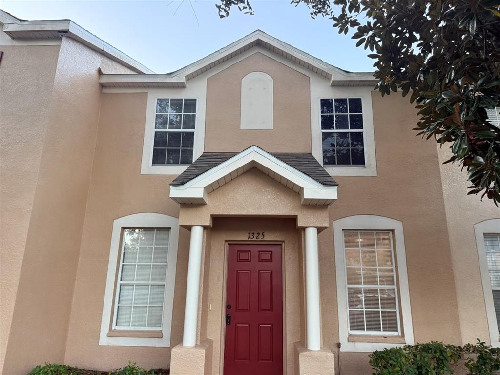 1325 LYONSHIRE DRIVE