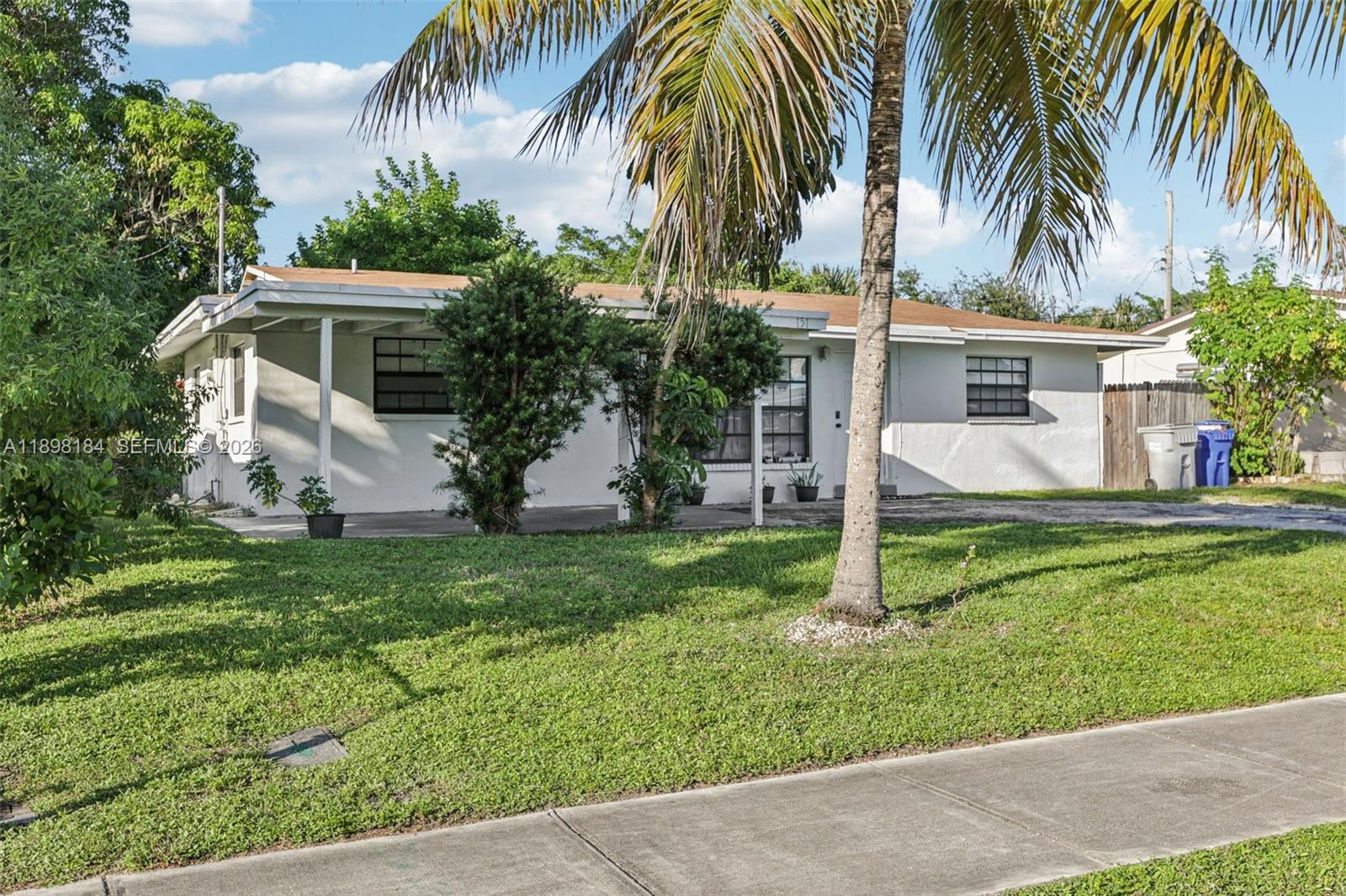 151 NW 20th St, Pompano Beach FL 33060