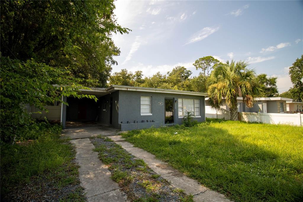 809 MALEY STREET