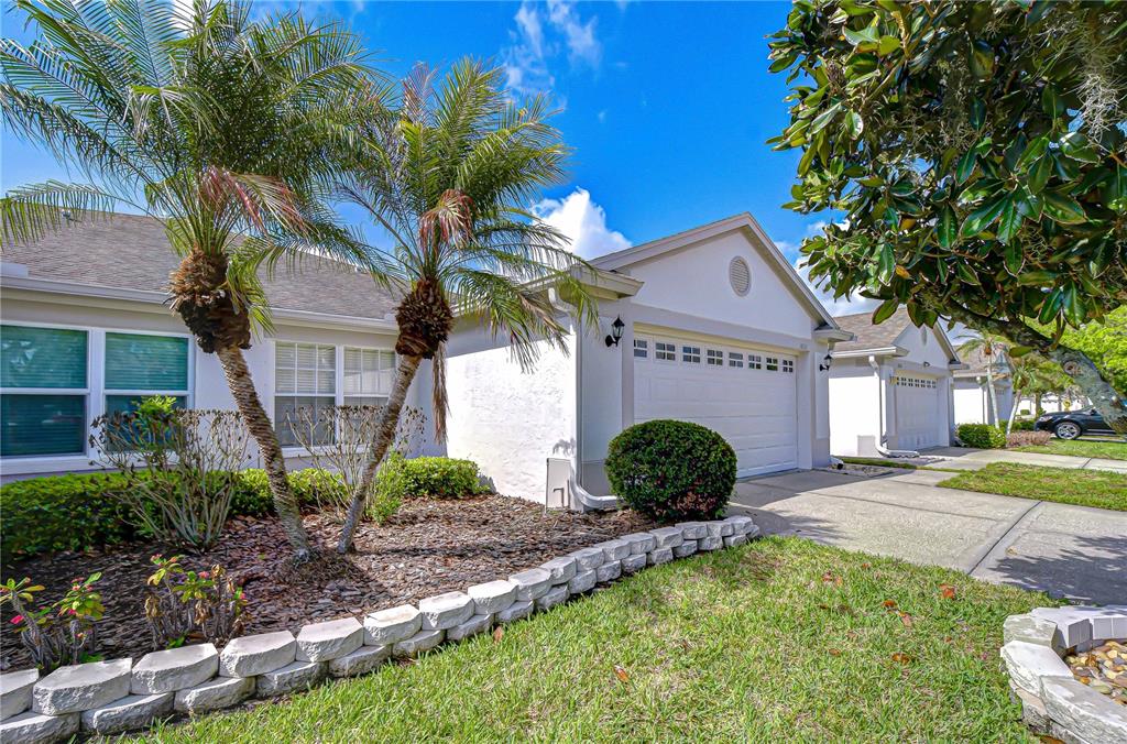 1832 SASSAFRAS DRIVE, WESLEY CHAPEL, FL — photo 2 of 30