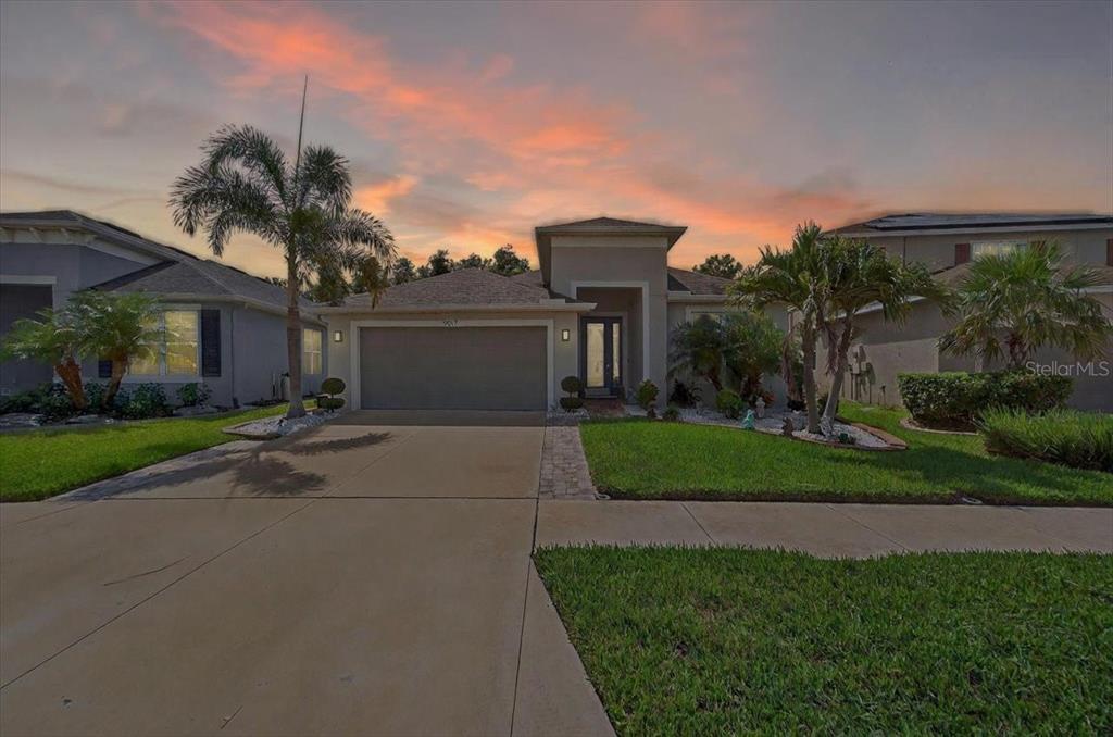 9017 SPRUCE CREEK CIRCLE