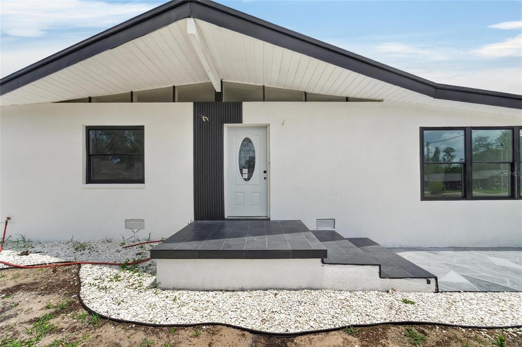 608 N ECHO DRIVE