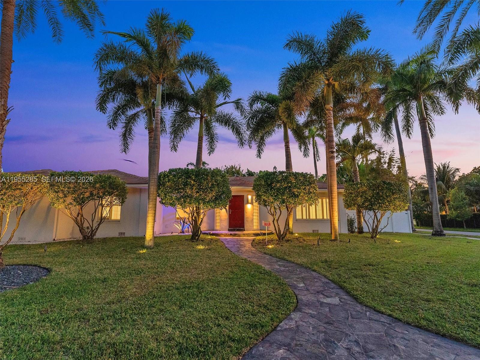 1254 Madison St, Hollywood FL 33019