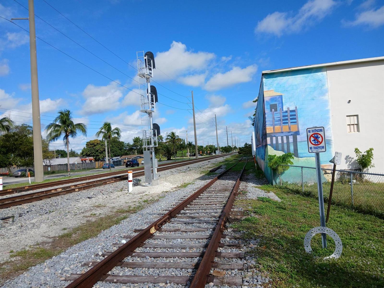 5 NW 3rd Avenue, Dania Beach FL 33004
