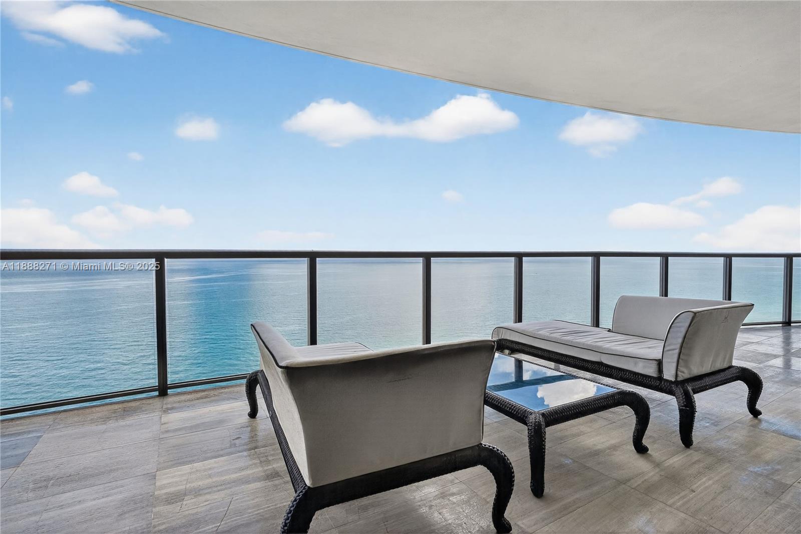 BAL HARBOUR, FL — photo 2 of 30
