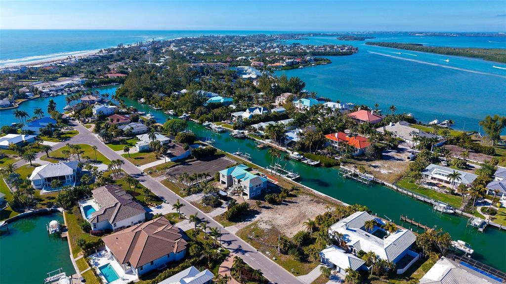 721 EMERALD HARBOR DRIVE, LONGBOAT KEY, FL — photo 3 of 9