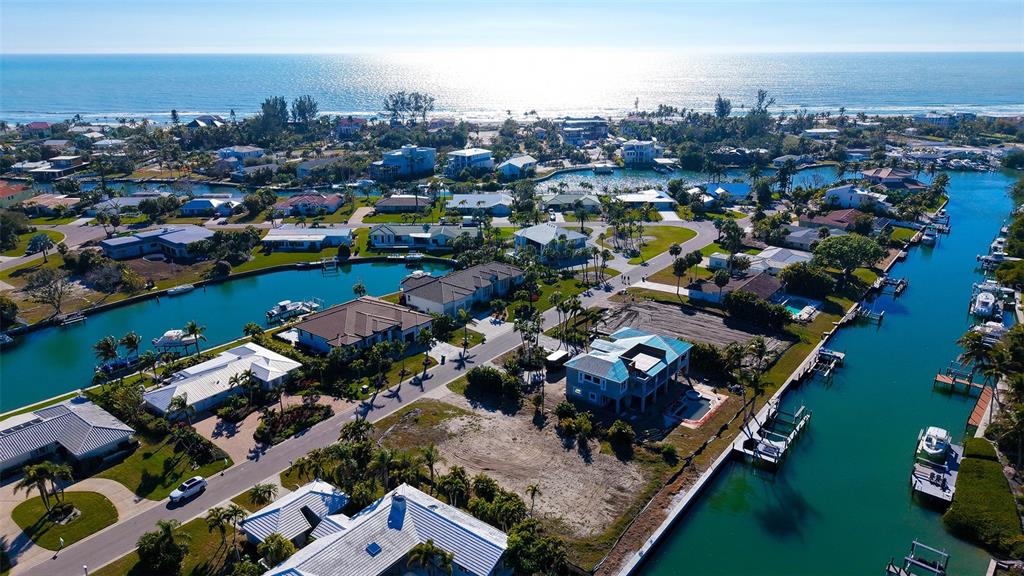 721 EMERALD HARBOR DRIVE, LONGBOAT KEY, FL — photo 4 of 9