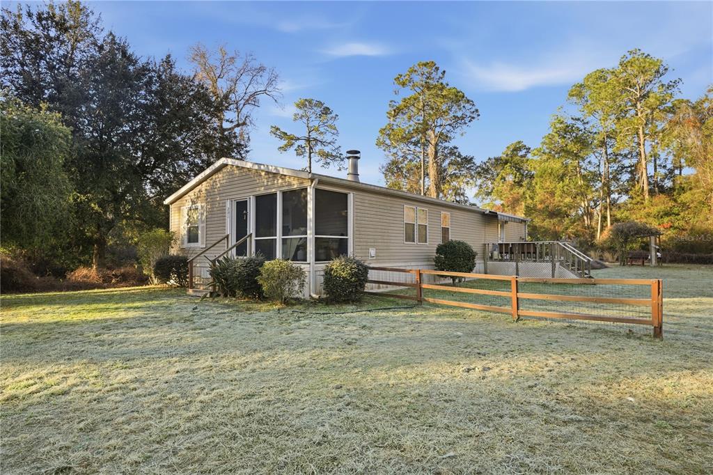 201 PLUMOSA DRIVE