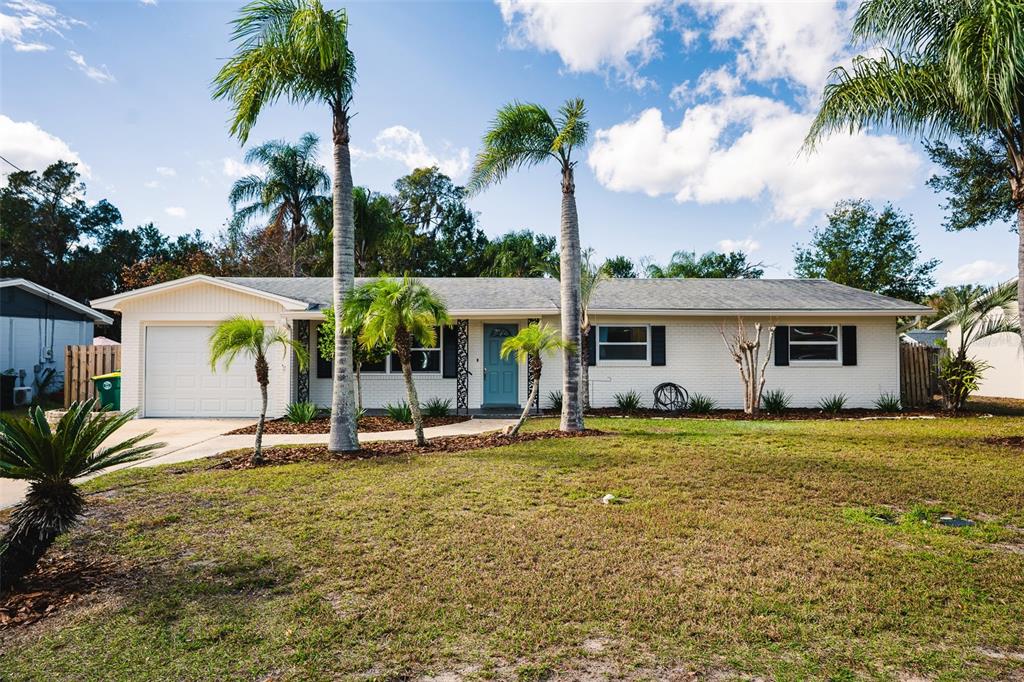 520 CAMELIA LANE