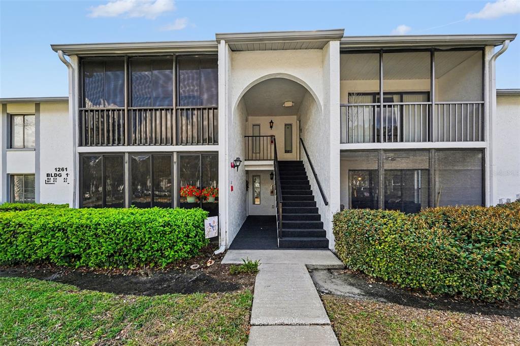 1261 PINE RIDGE CIRCLE W UNIT D1