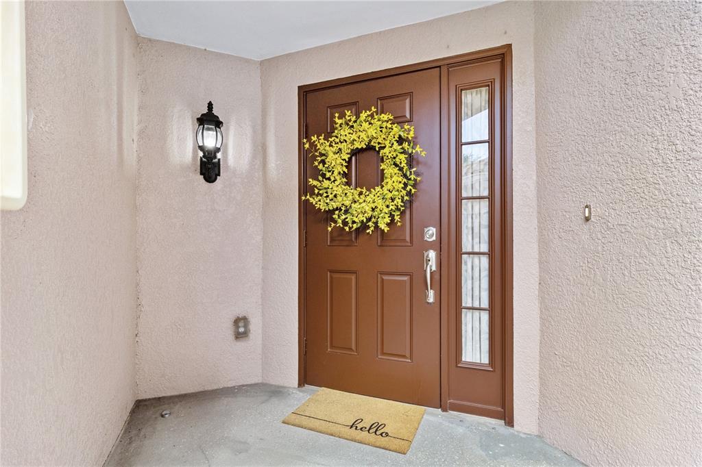852 LANTERN WAY, CLEARWATER, FL — photo 2 of 30