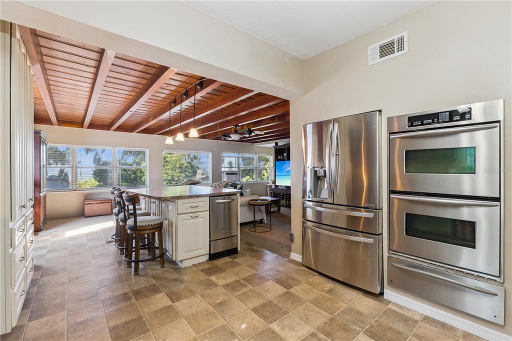 3828 WALKER ROAD, APOPKA, FL — photo 5 of 17