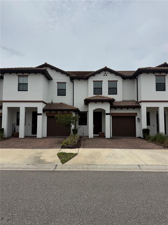1254 ROYAL ST GEORGE BOULEVARD