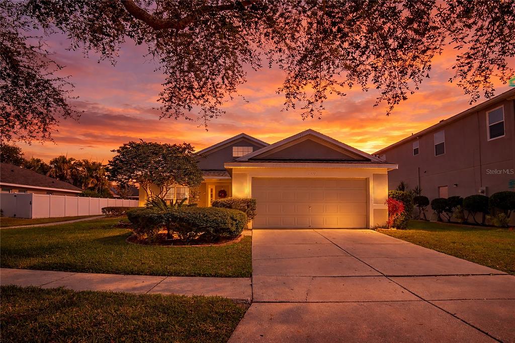 11909 AUTUMN CREEK DRIVE