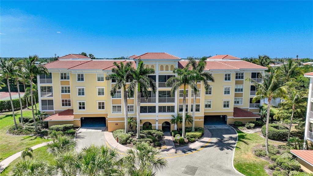 255 W END DRIVE UNIT 3306