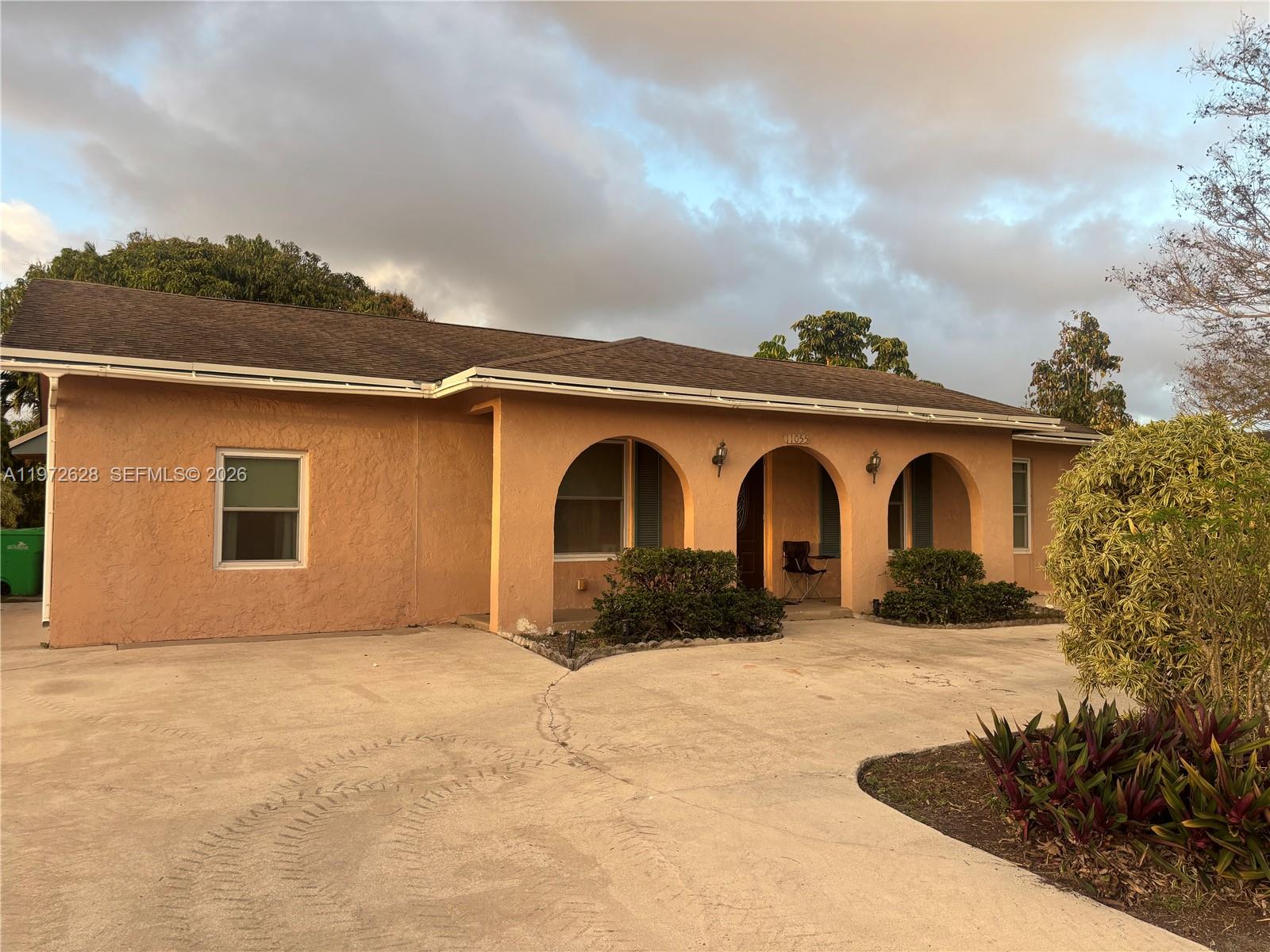 11055 NW 27th Pl, Sunrise FL 33322