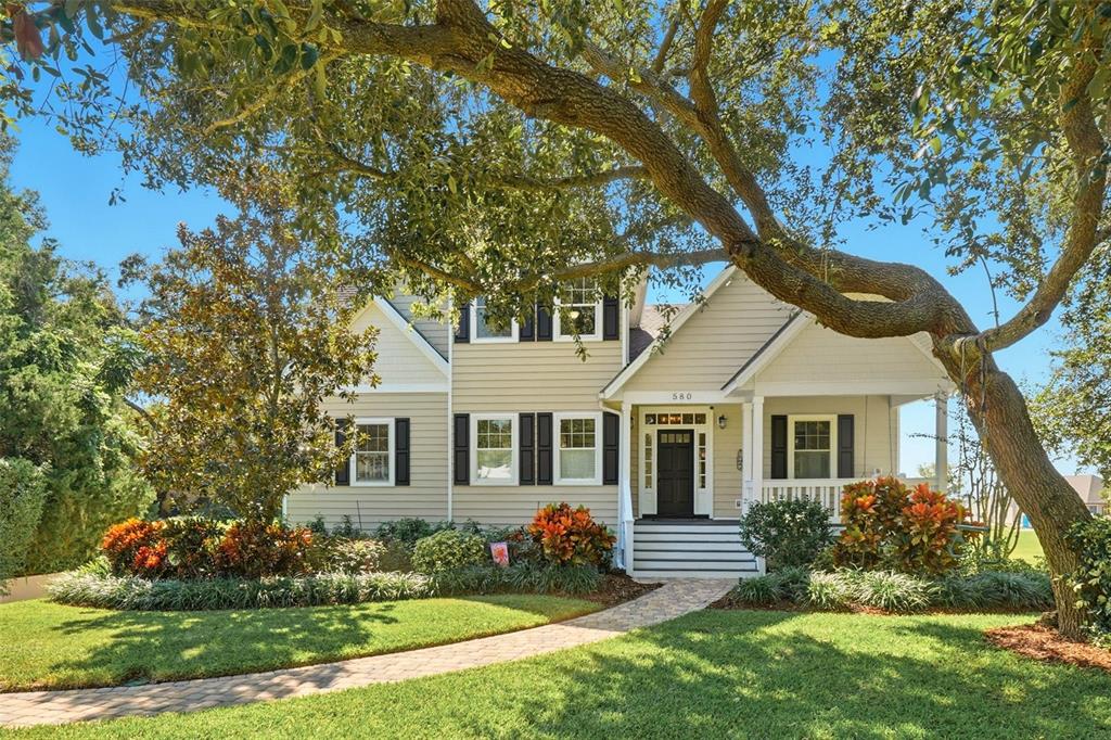 580 W 10TH AVENUE