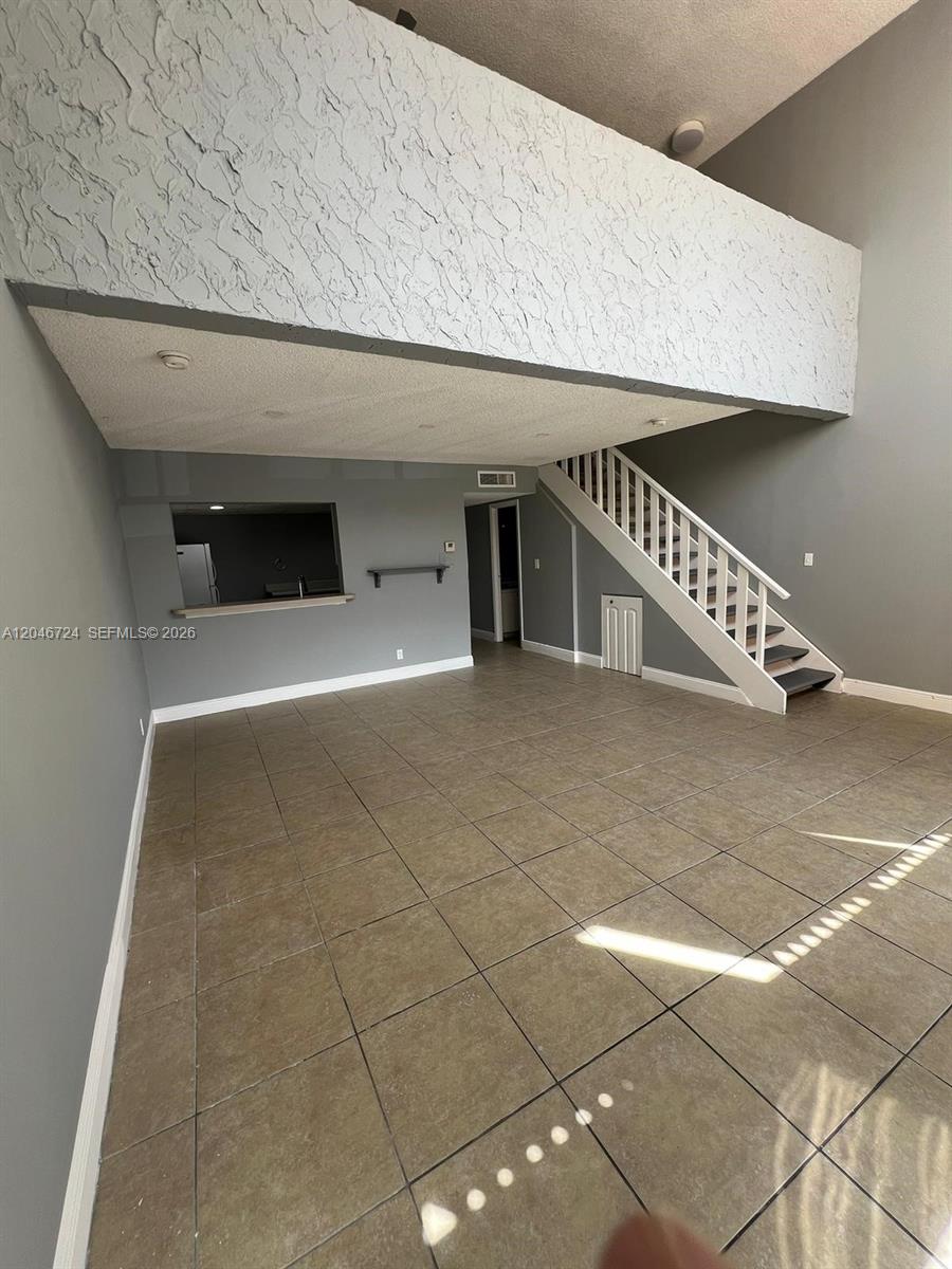 18051 NW 68th Ave # 204, Hialeah FL 33015