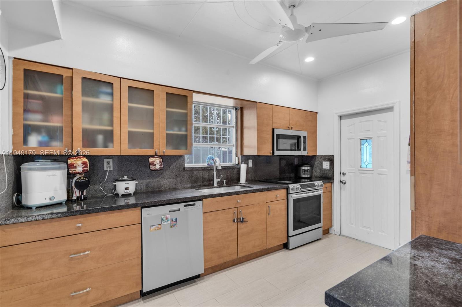 1829 NW 31st Ave, Miami FL 33125