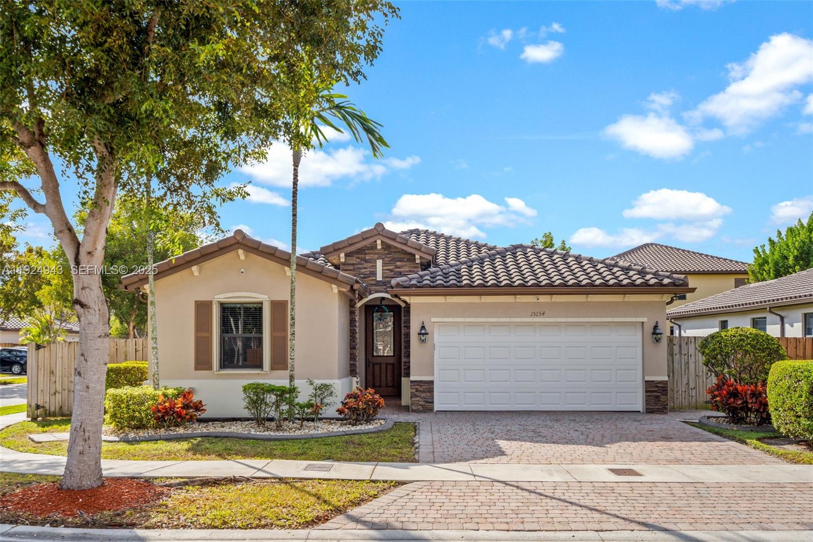15154 SW 118th St, Miami FL 33196