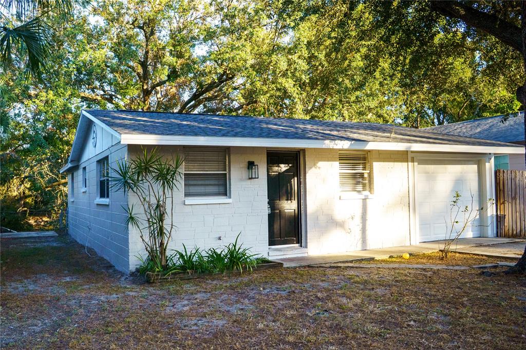 6715 RIVER ROAD