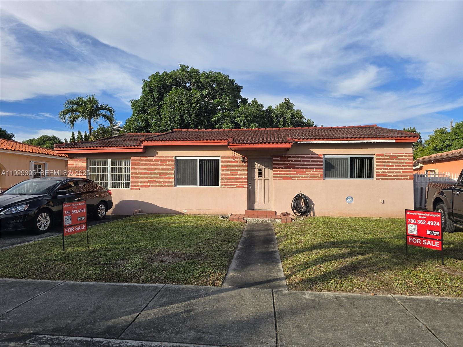 471 E 60th St, Hialeah FL 33013