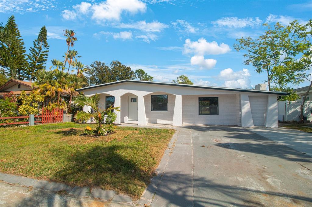 6318 S RENELLIE COURT
